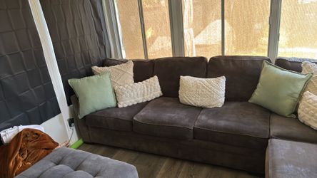 Sectional Sofa with Ottoman PICK UP ONLY