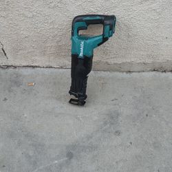 Makita XRJ05 18V   Cordless Brushless Reciprocating Sawzall Like New 