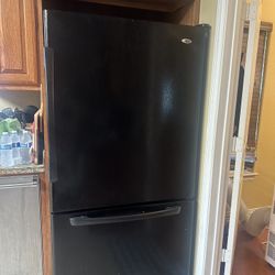 Amana refrigerator 