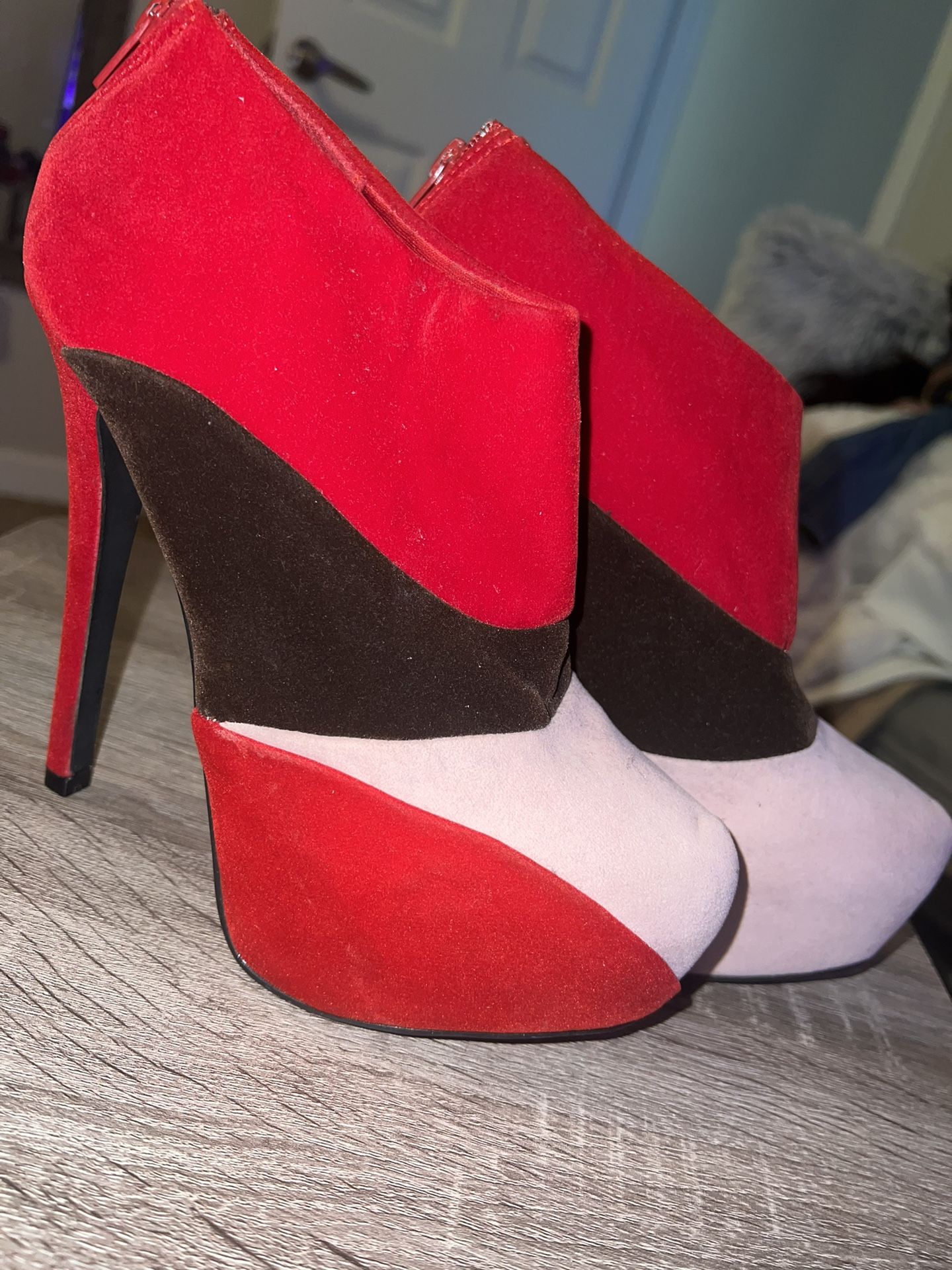 Heels Sz 7