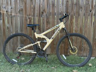 29” OZONE 500 SANDSTORM MOUNTAIN BIKE FOR MAN LIKE NEW CONDITION
