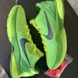 Kobe Grinch Nike 9
