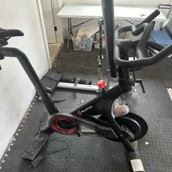 Peleton Bike