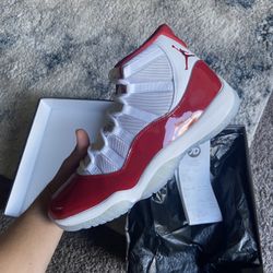 Retro Jordan 11 Cherry 