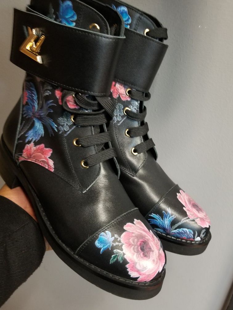 Lv boots