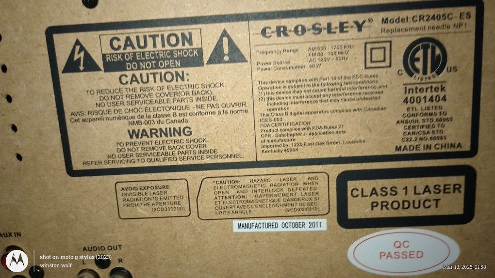 Crosley radio trun table cd and tape player