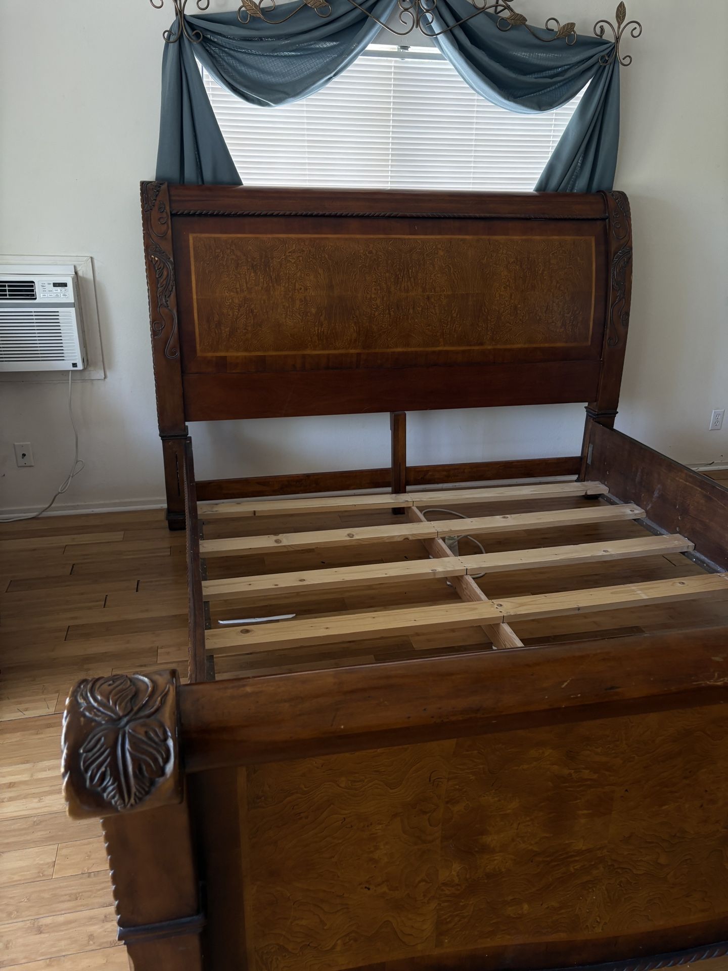 Pine Wood king Sized Bed 