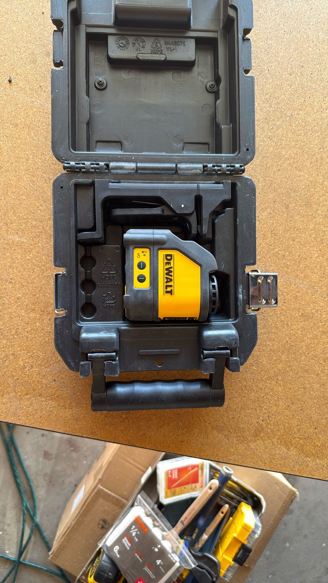 DEWALT 165 ft. Red Self-Leveling Cross-Line Laser Level dw088cg