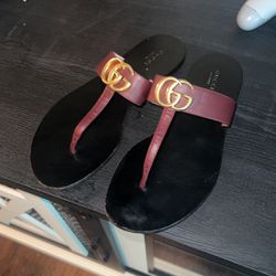 Gucci Bordeaux Red GG Marmont Thong Sandals 8 1/2