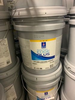 Flat white paints primer