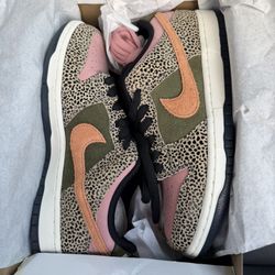 Arts And Rec Nike Dunks New Size 9