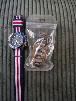 SEIKO SSC017 V175-0AD0 Solar Chronograph Mens Watch Working Stainless.