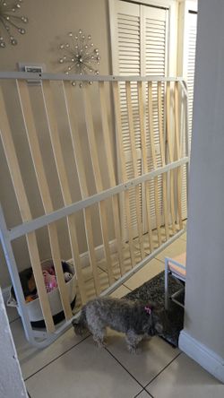 Box spring queen bed