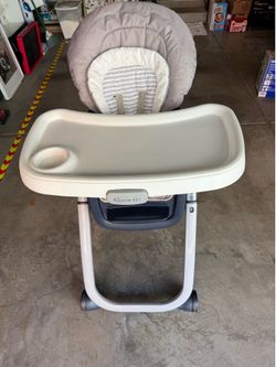Graco- High Chair Duo Dinner
