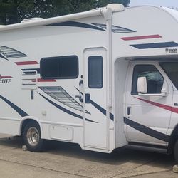 2020 Thor model 22he on Ford chassis Thor 22 HE