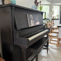 1923 Werner Upright piano For Sale