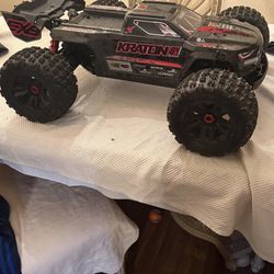 Arrma Kraton 8s