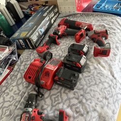 Milwaukee Drill Set