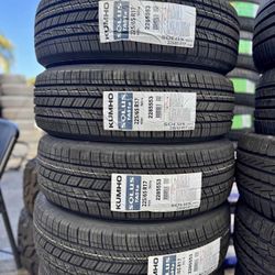 225/65/17 Kumho New Tires Installed And Balanced 