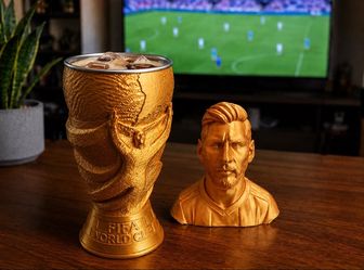 🏆 World Cup Trophy Cup - 600ml/20 oz
