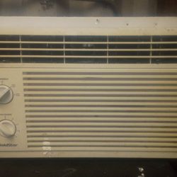 Gold Star Air Conditioner
