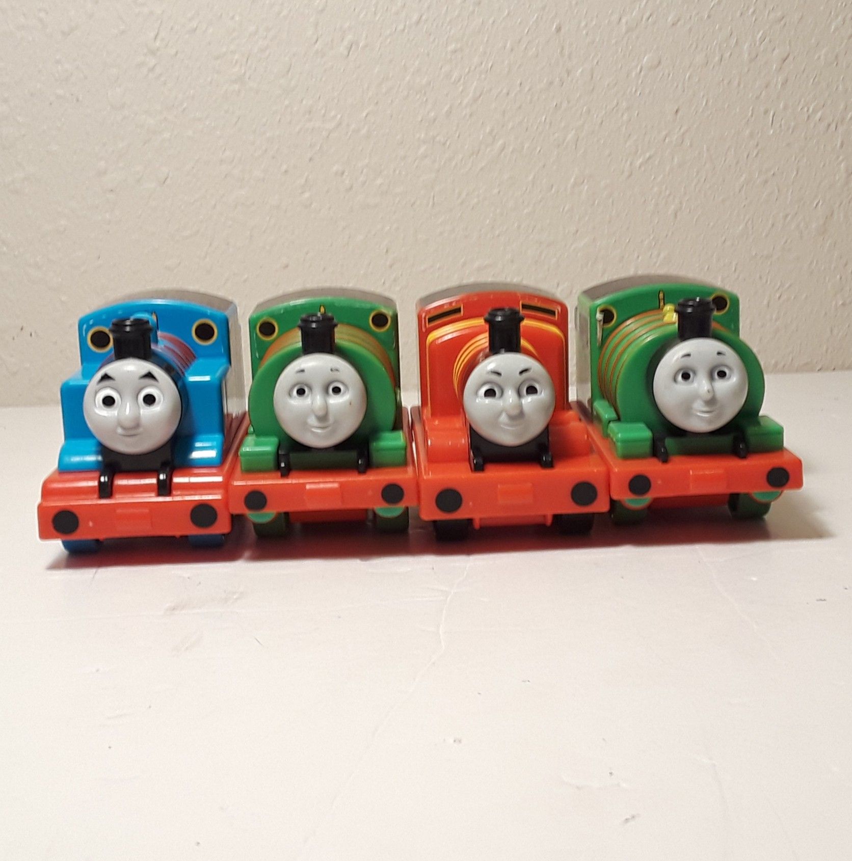 Thomas the Train & Friends pull back and go trains