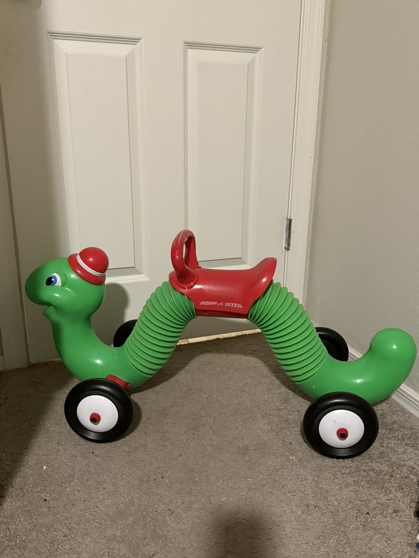Radio Flyer Bouncing Worm Ride-On Toy