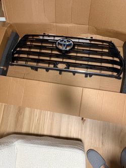 2023 Toyota Sequoia Front Grill (Black)