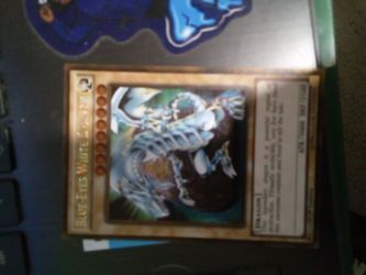 Blue eyes white dragon
