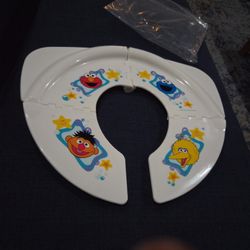 Sesame Folding Seat