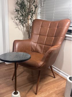 Brown chair and lamp set