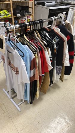 $5 men’s top and bottom set