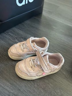 Girls toddler shoes size 7.5