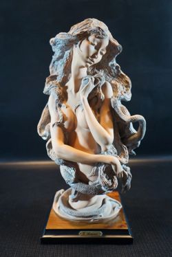 Bust of Eve Artist Hand Signed Giuseppe Armani LTD ED 765/1000 COA Box 0590T