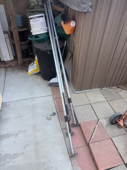 Scaffolding poles