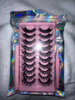 False Eyelashes Set with Applicator