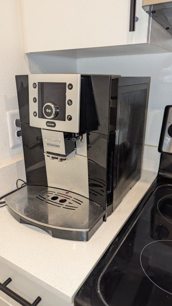 DeLonghi Perfecta Cappuccino Fully Automatic Espresso Machine