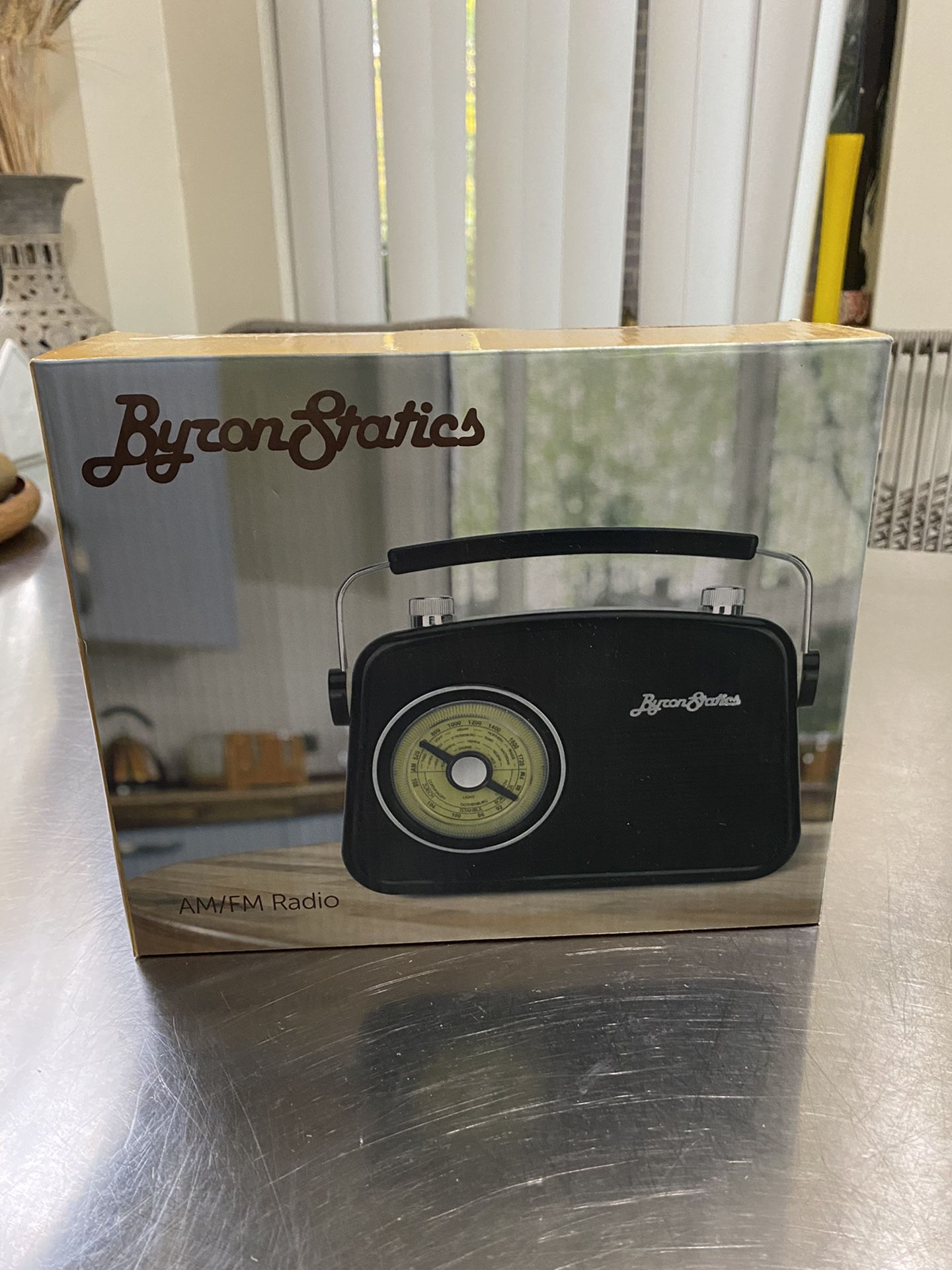 Byron Statics Radios Portable Am FM Analog Large Rotary Dial Swivel Good Sensitivity and Audio External Metal Antenna Knob Switch Removable Power Plug