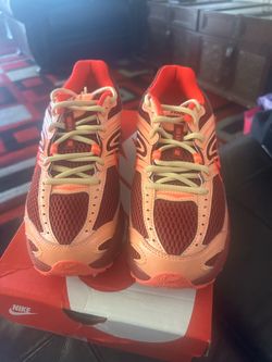 W Nike Air Max Moto Sneakers