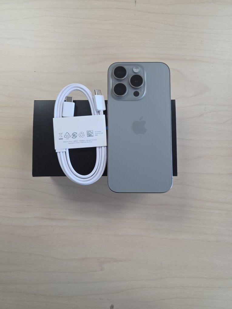 Iphone 15 Pro 128gb ****unlock ANY Sim 