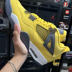 Jordan 4 Lightning 