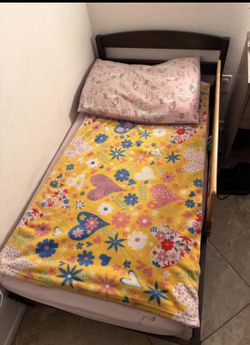 Toddler Bed With Mattress