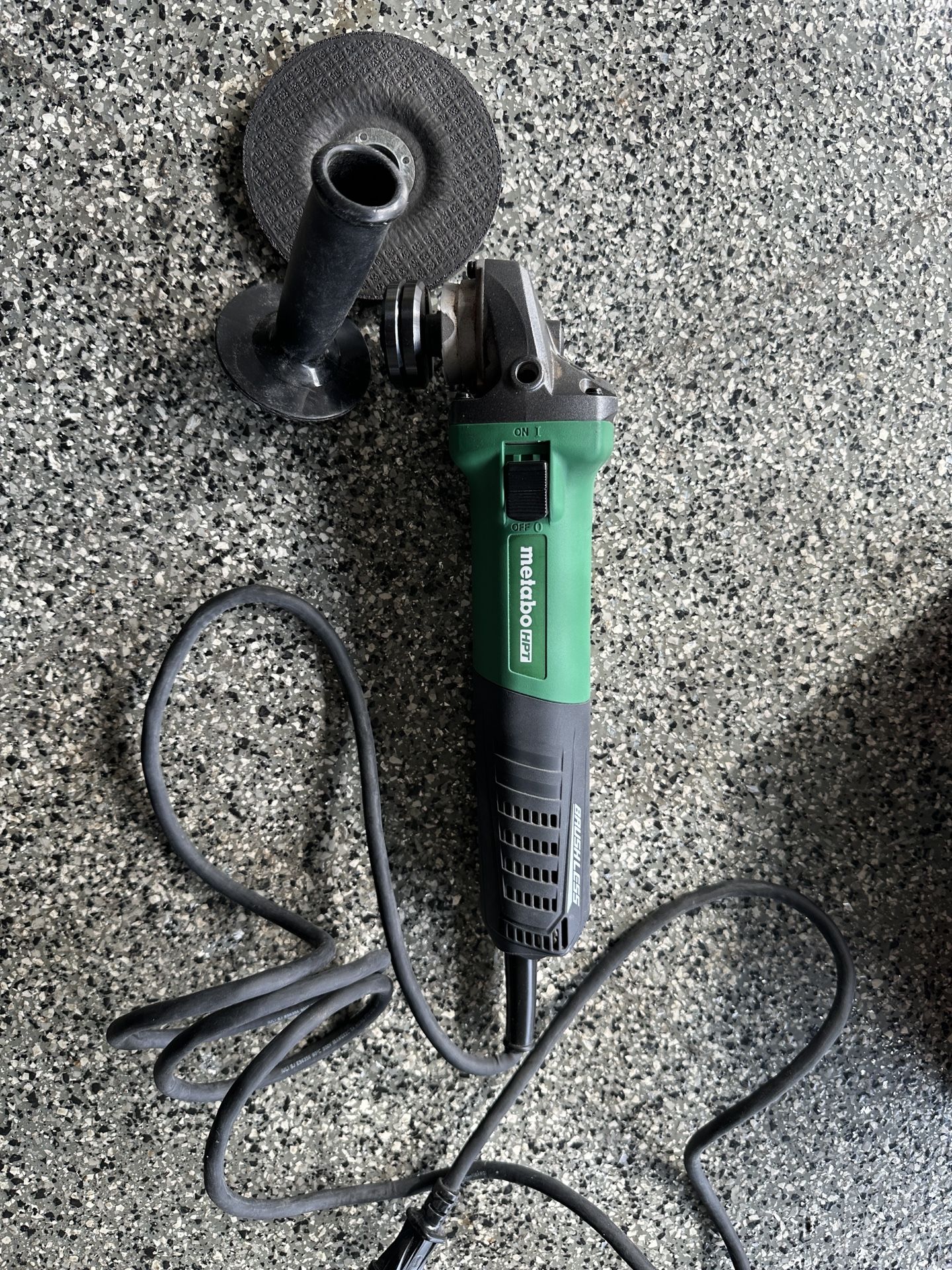 Metabo HPT Angle Grinder