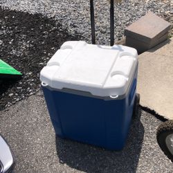 Large Igloo Cooler 60 Qt On Wheels