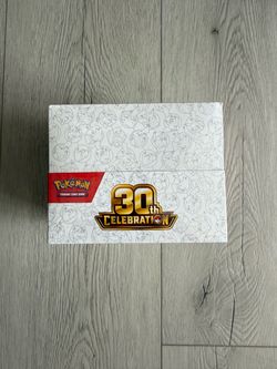 Pokémon TCG 30th Celebration tin
