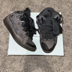Lanvin Curb