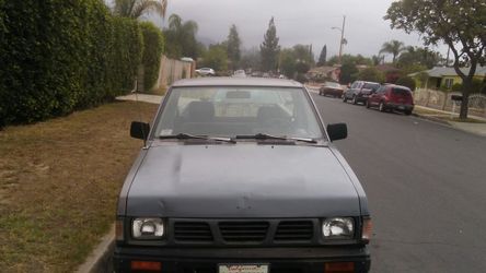 Nissan pick up 1986
