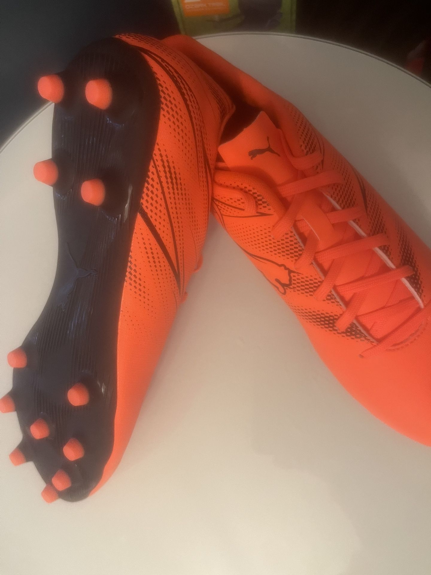 nike soccer shoes