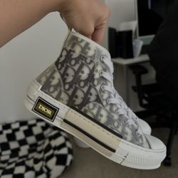 Dior Sneakers size 6 women’s – Like New (No Box, Retail $1200)