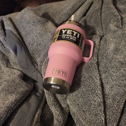 Yeti Limited Edition Brick Bottle Opener for Sale in Cleveland, OH - OfferUp